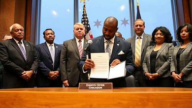 ChicagoMayorBrandonJohnsonsigningtheimmigrationexecutiveorder MindViewMagazinecom Chicago Mayor Brandon Johnson signing the immigration executive order
